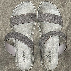 2 Pairs of Flip Flops